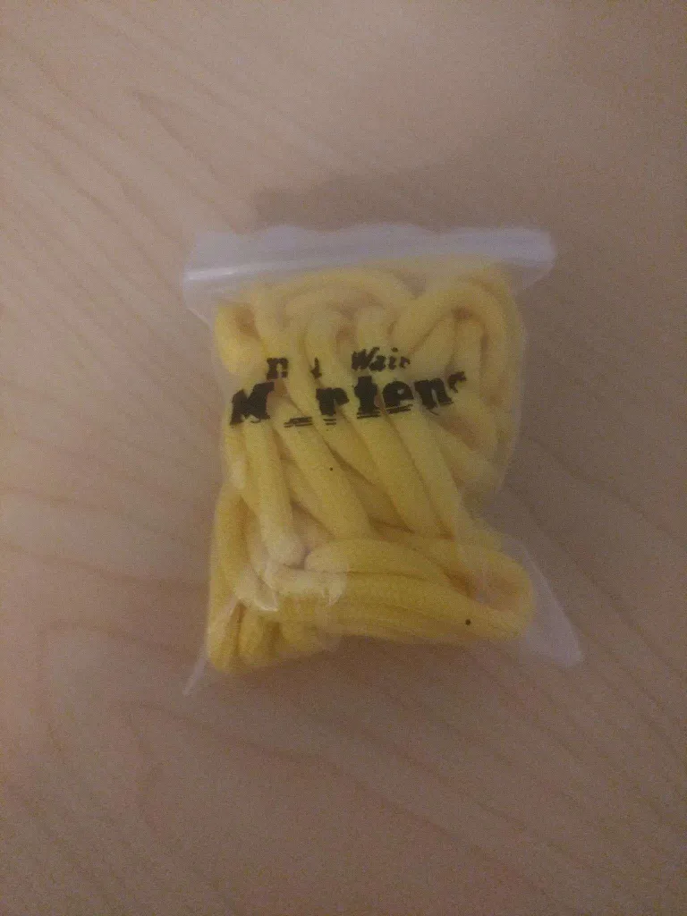 Dr. Martens laces photo 1