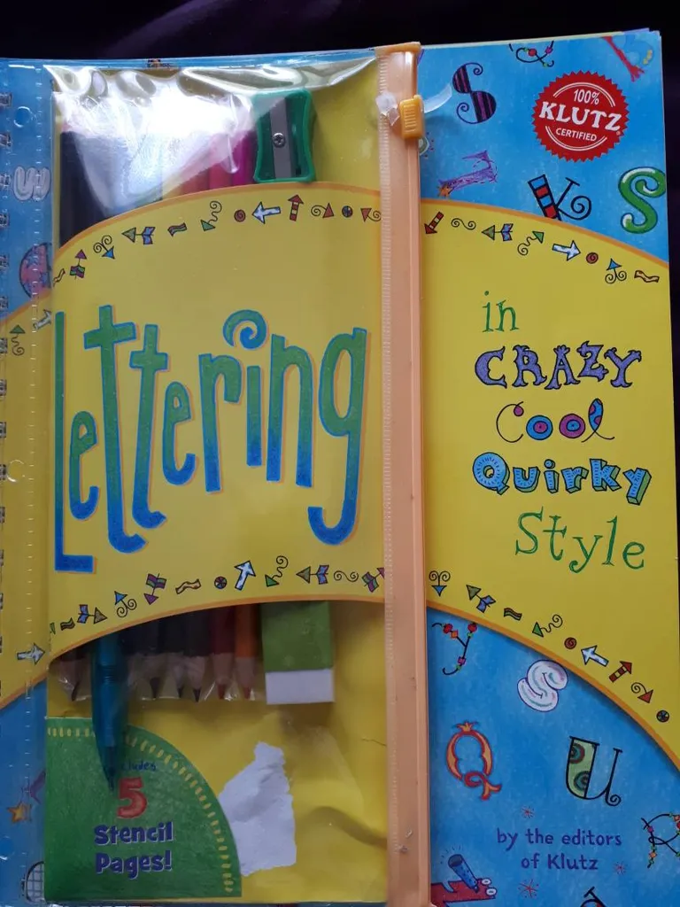 Klutz Lettering Kit photo 1