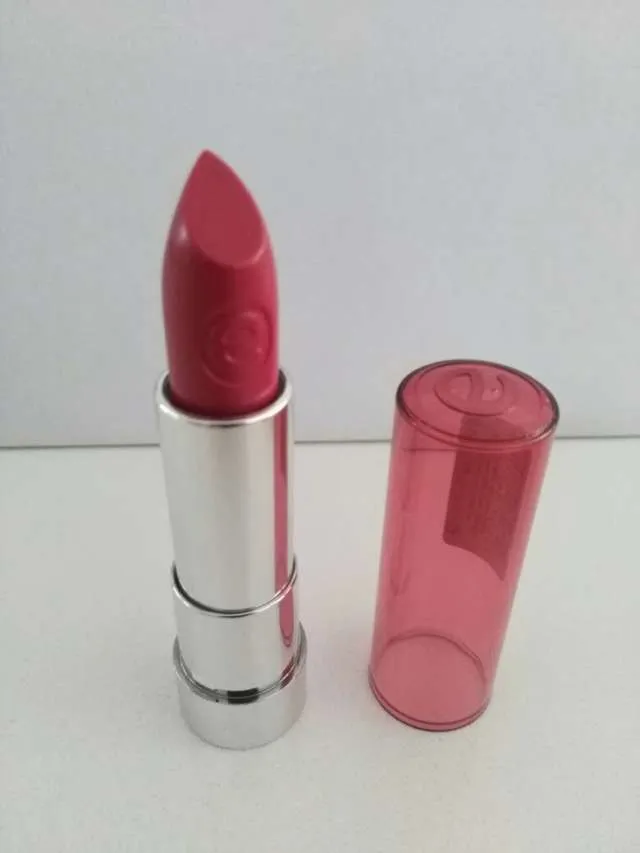 Brand New Essence Lipstick photo 1