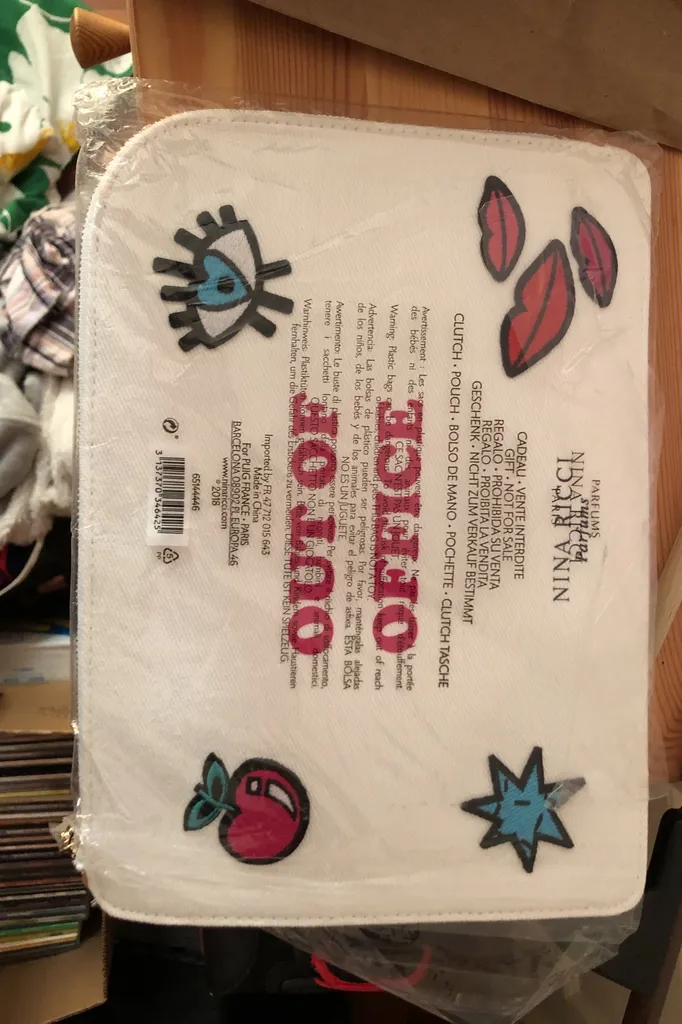 nina ricci parfums bag photo 1