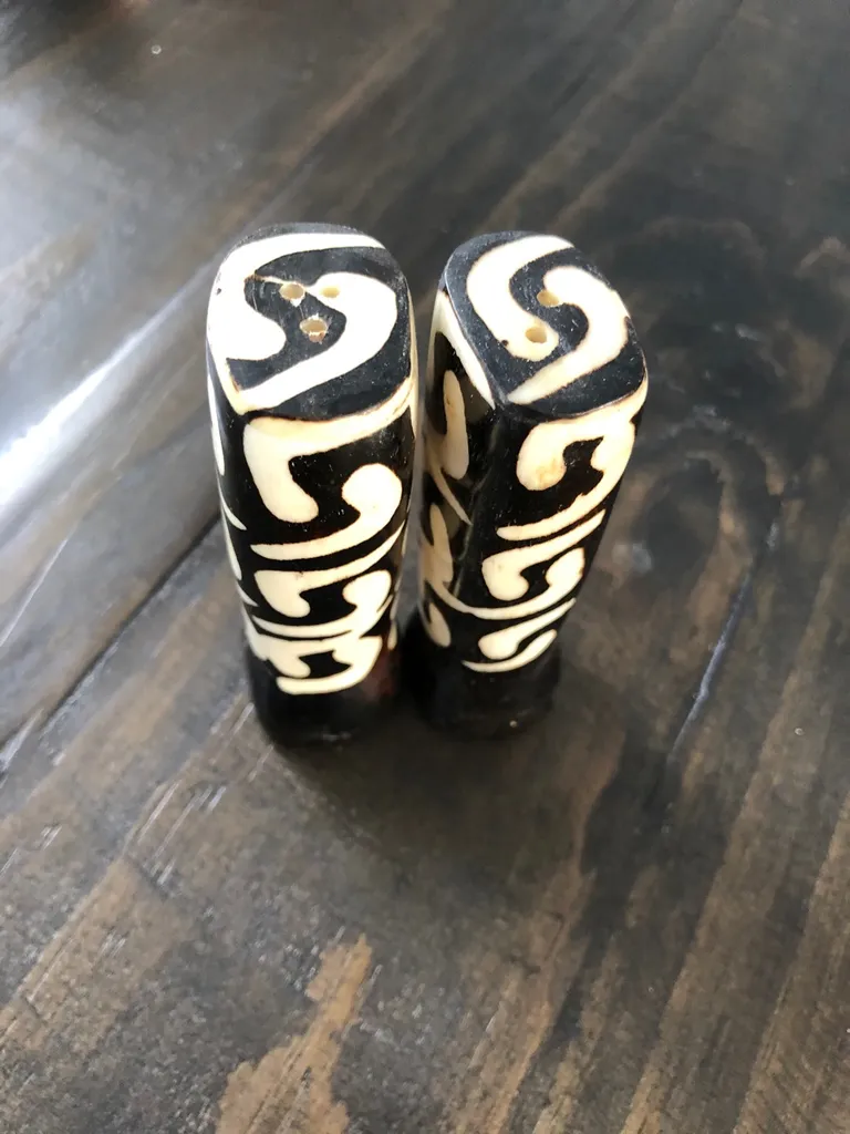 Buffalo Horn Salt & Pepper Shakers photo 1