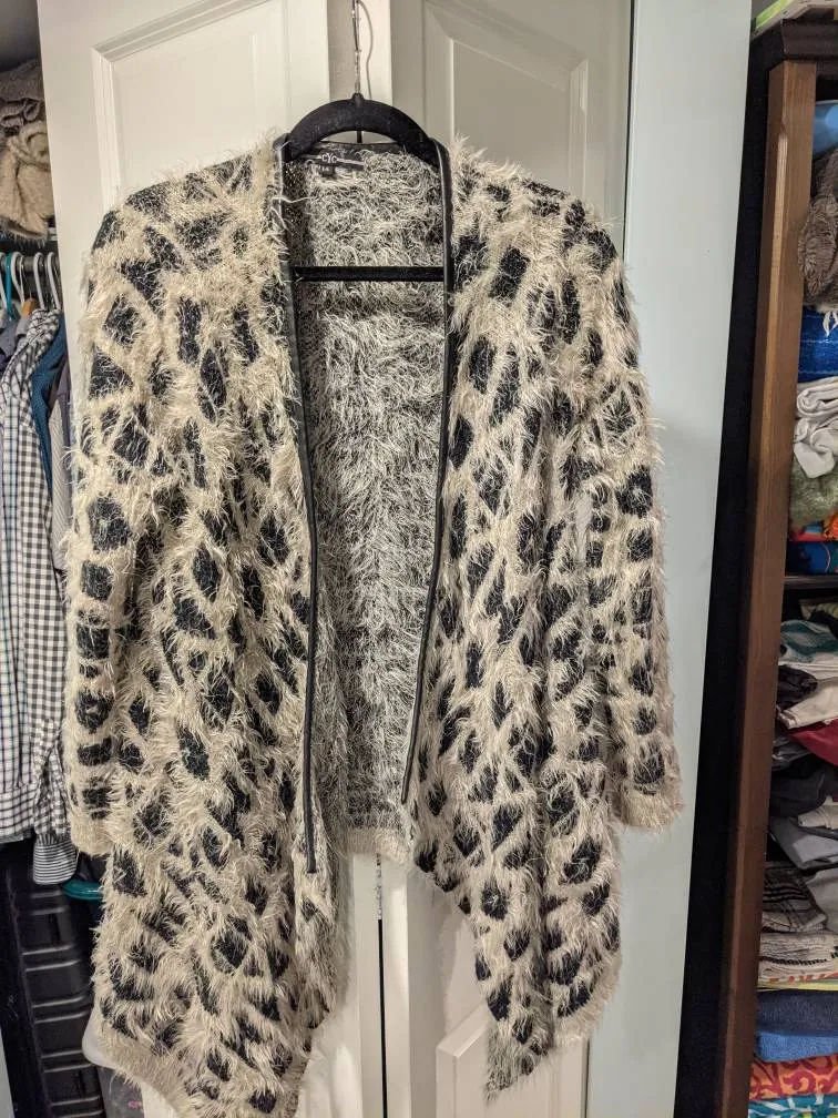 COCO Y CLUB New Cardigan photo 1