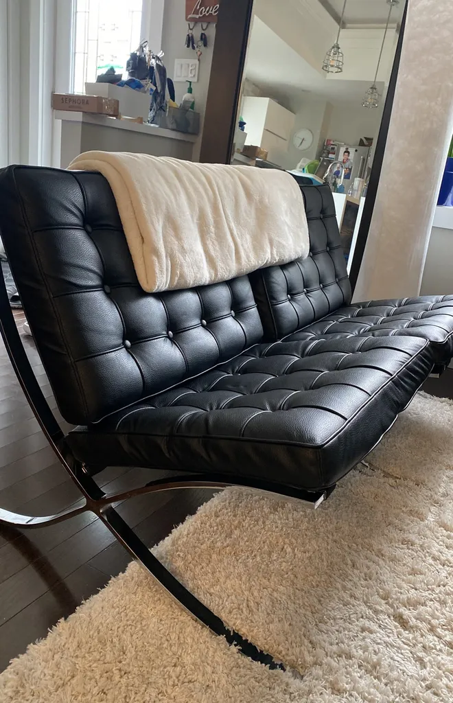 Barcelona’style chairs photo 1