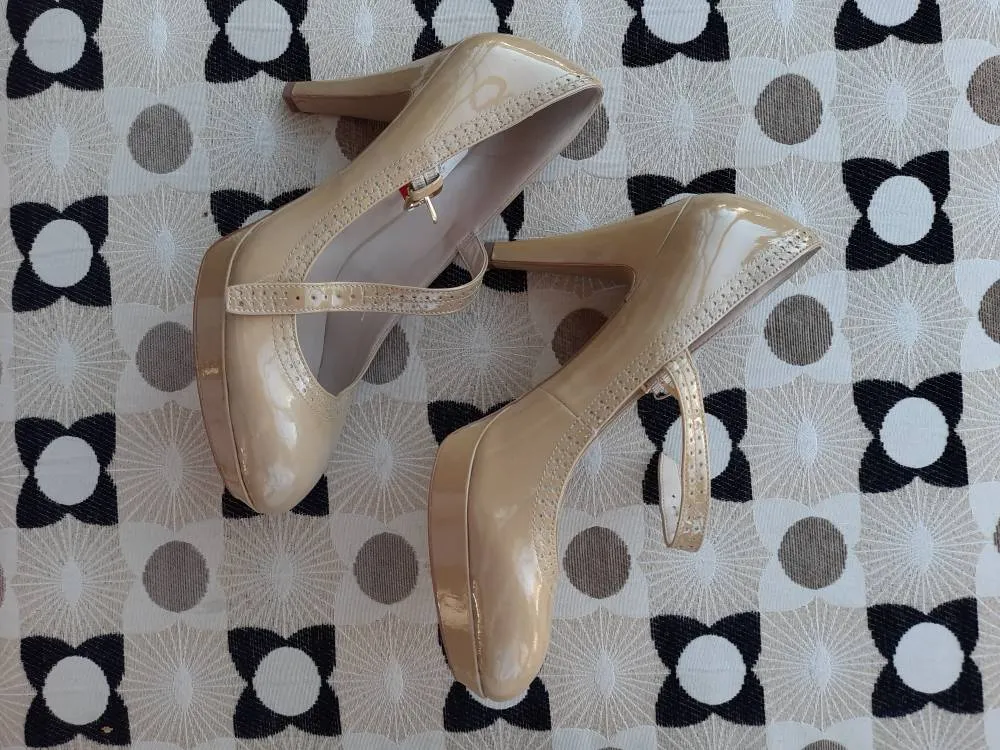 Size 11 Franco Sarto Heels photo 1