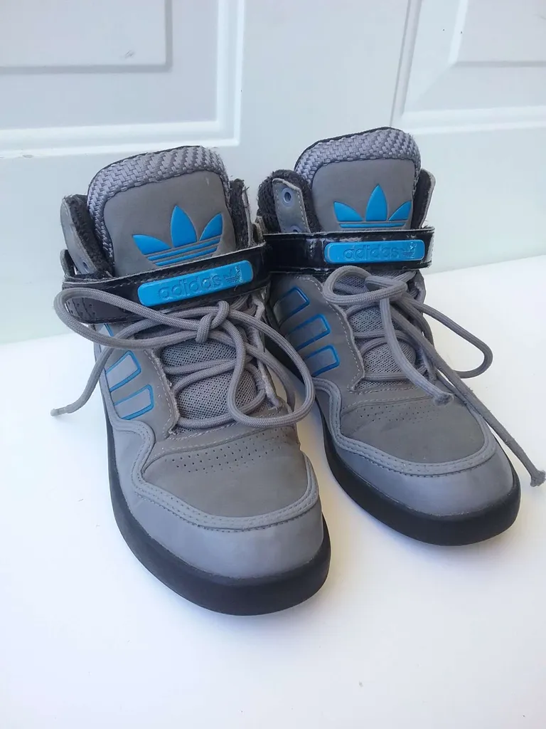ADIDAS Hightops / Shoes Size 4.5 photo 1