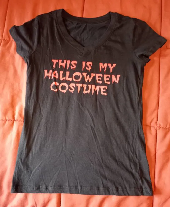 BN M Halloween T-Shirt photo 1