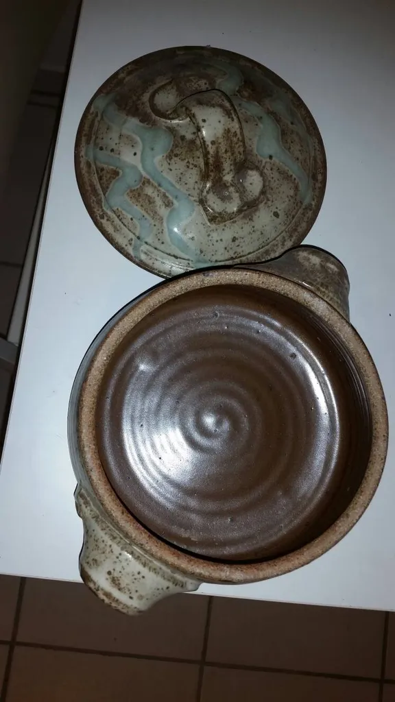 Clay Pot And Unerring Plate photo 1