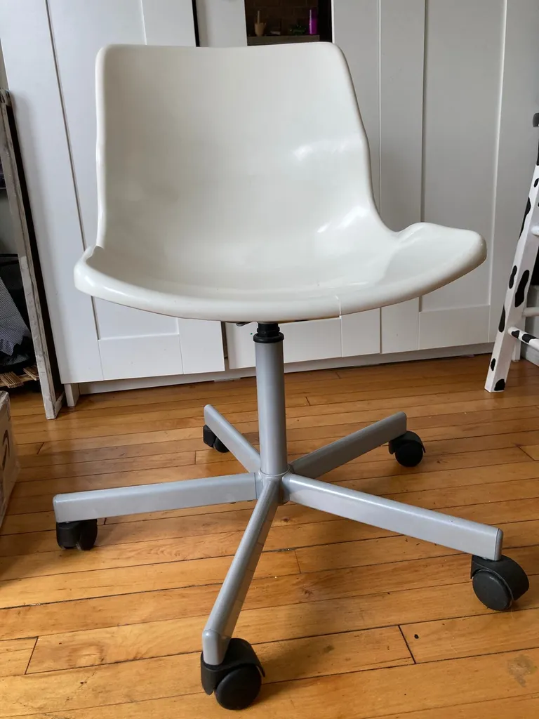 Computer Chair. photo 1