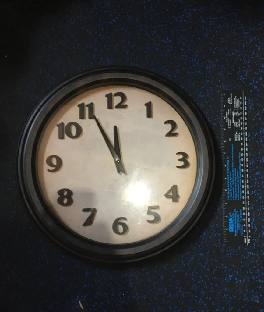 16” Analog Clock photo 1