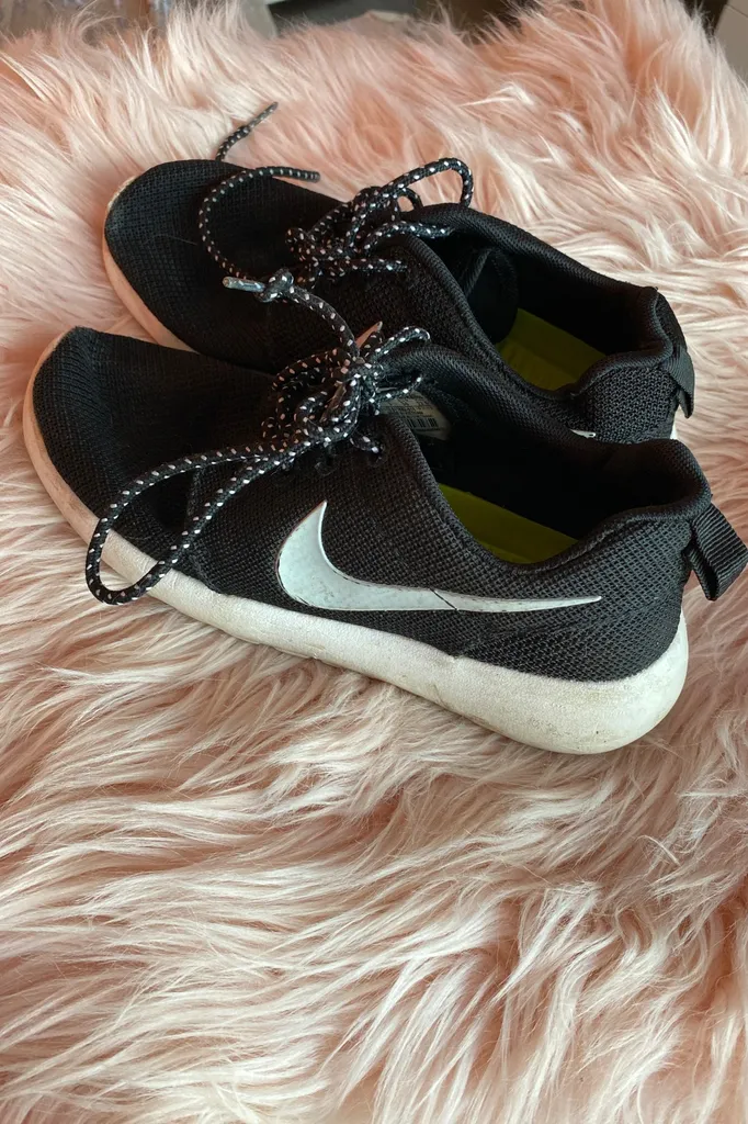 free *knock Off* Nike Shoes Size 5.5 Womens photo 1