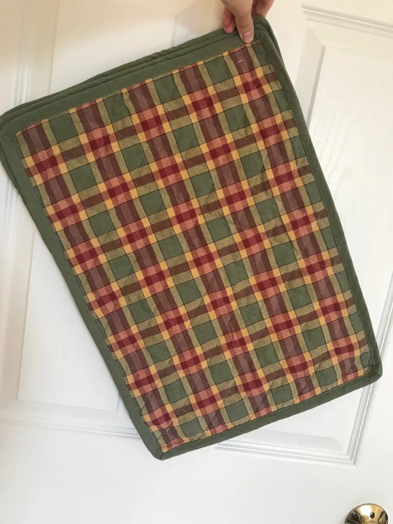 Quilted Placemats 13 X 19 photo 1