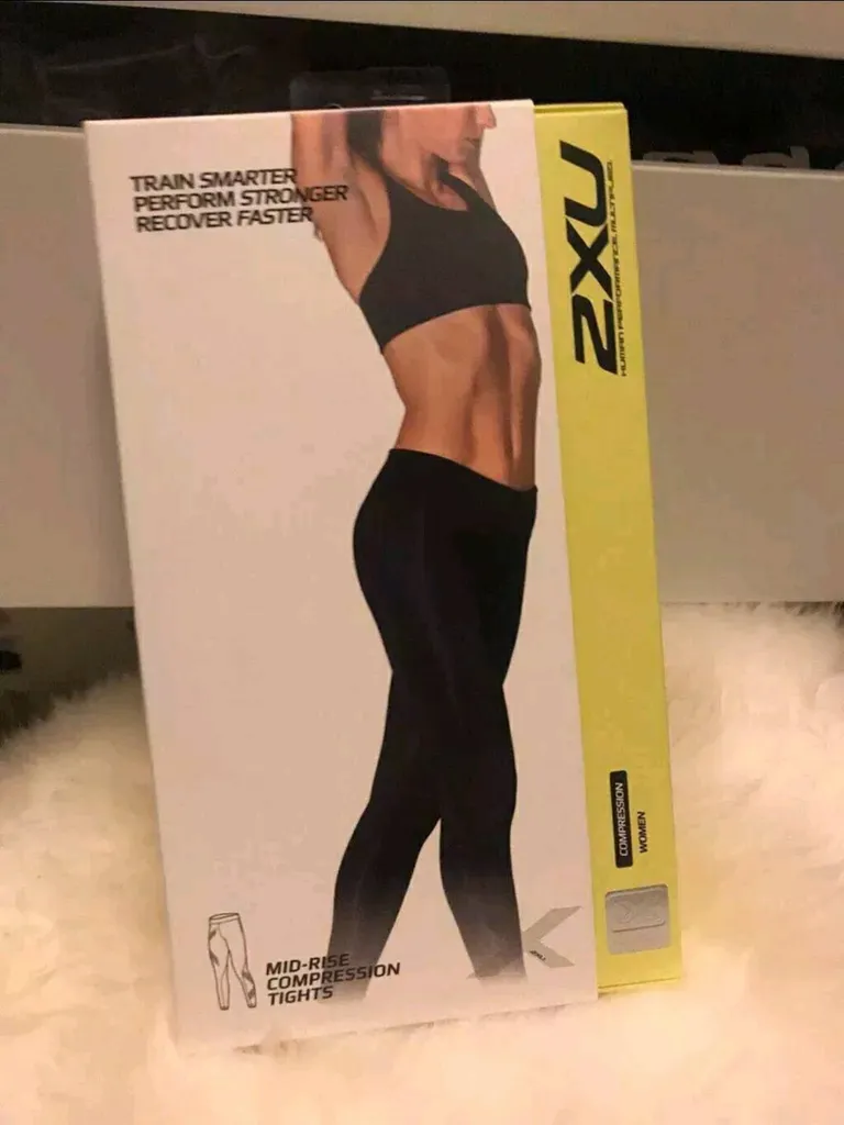2XU Mid Rise Compression Tights photo 1