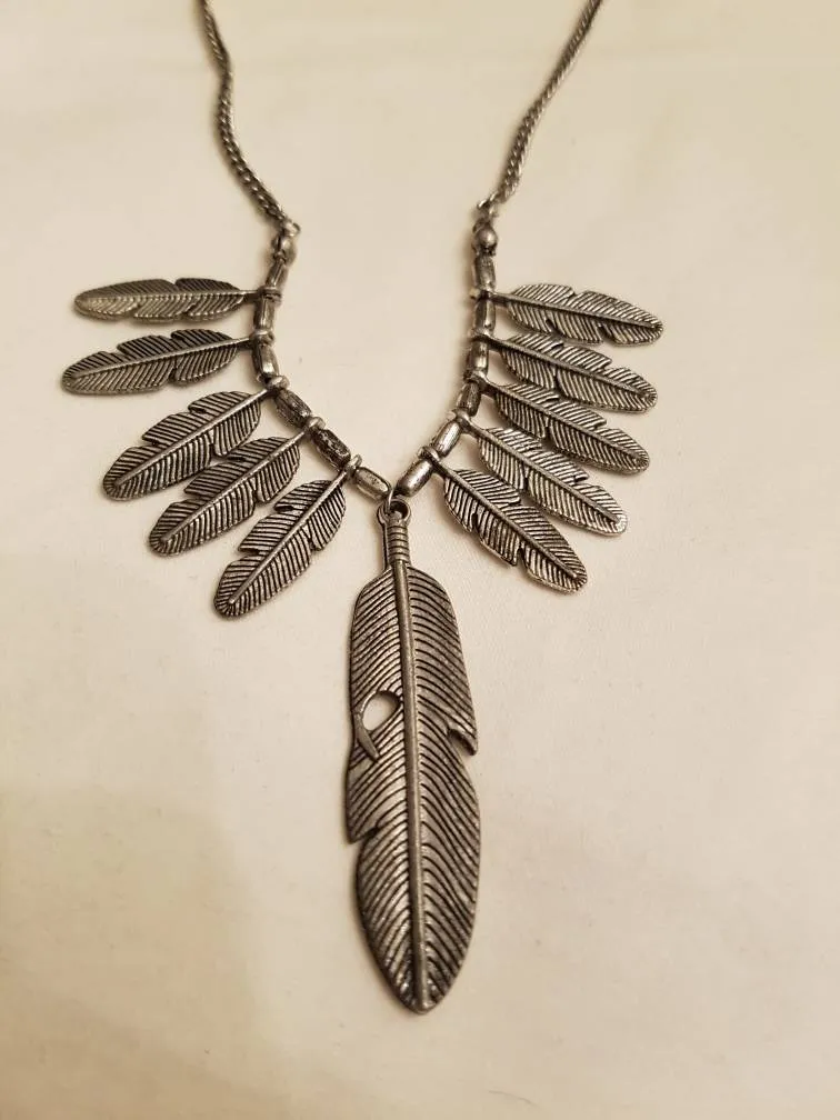Feather Necklace photo 1