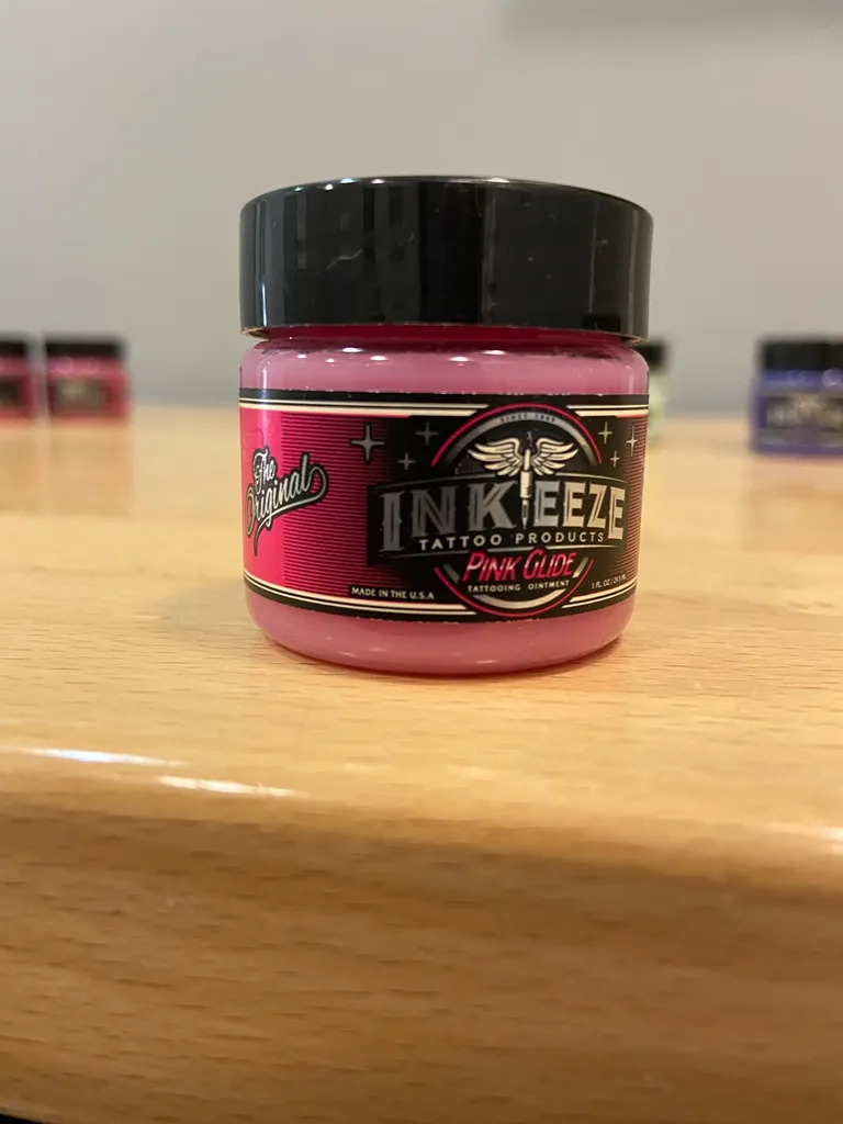 Tattoo Ointment pink Glide photo 1