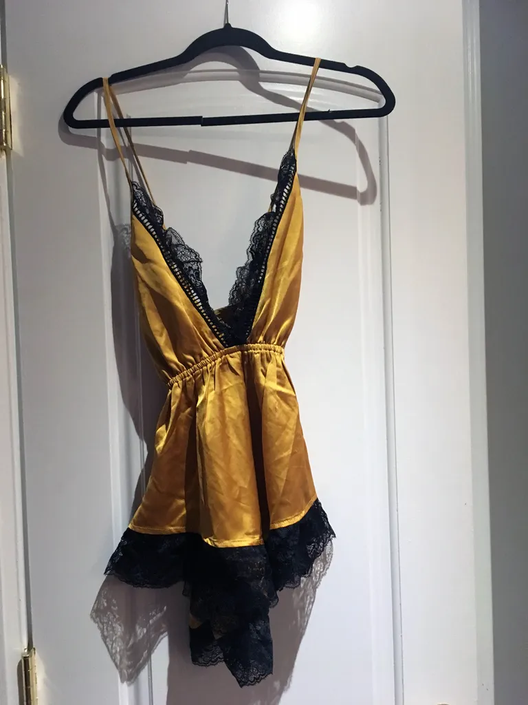 MISSGUIDED SILK TEDDY photo 1