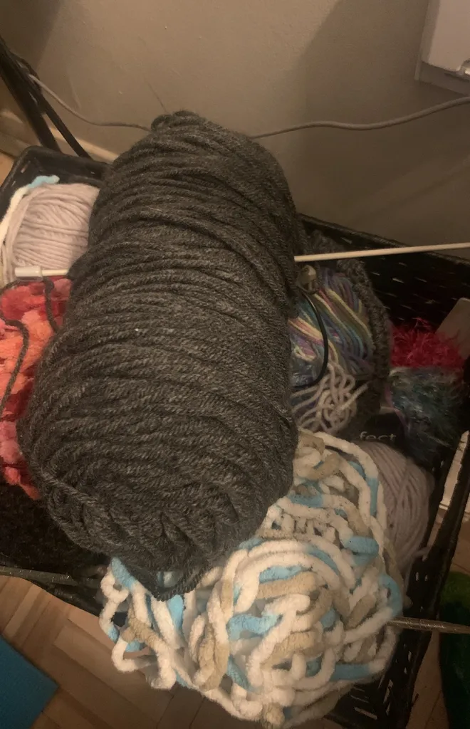 ISO Crochet/ Knitting Lessons 🧶 photo 1