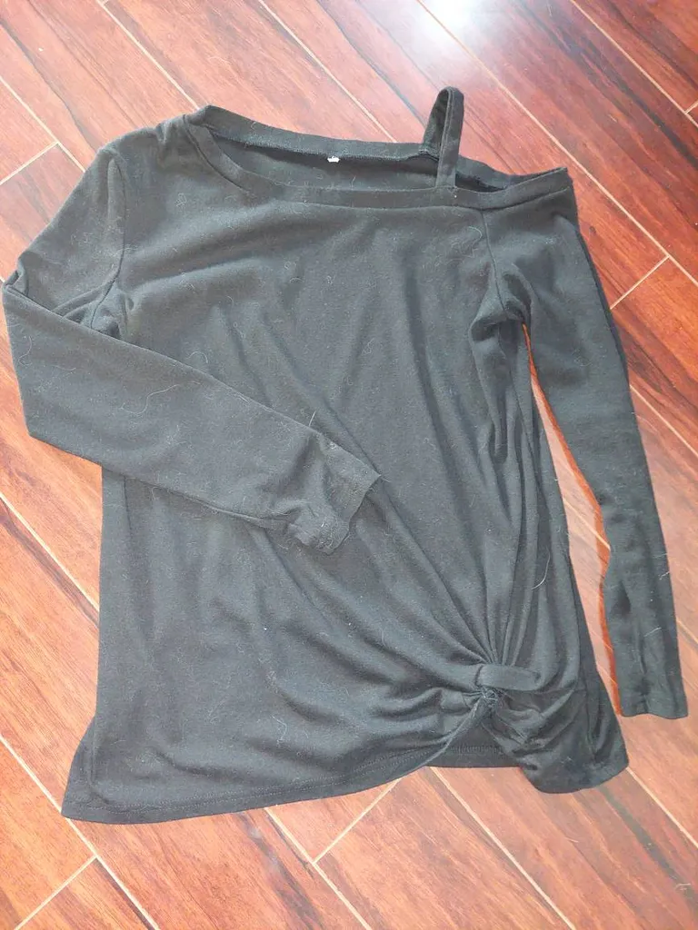 Free Black Clothing. Size 12. photo 1