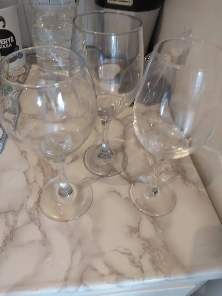 Mismatched Wine Glasses photo 1