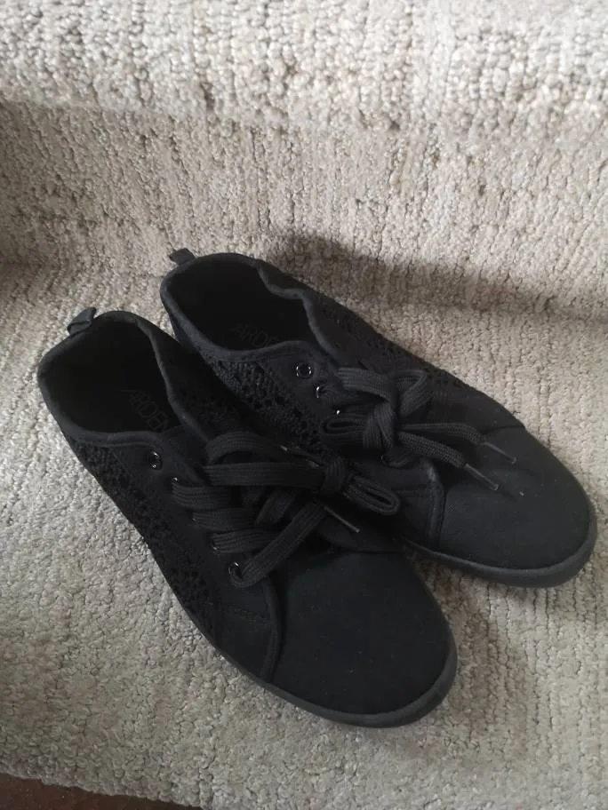 Black Sneakers photo 1