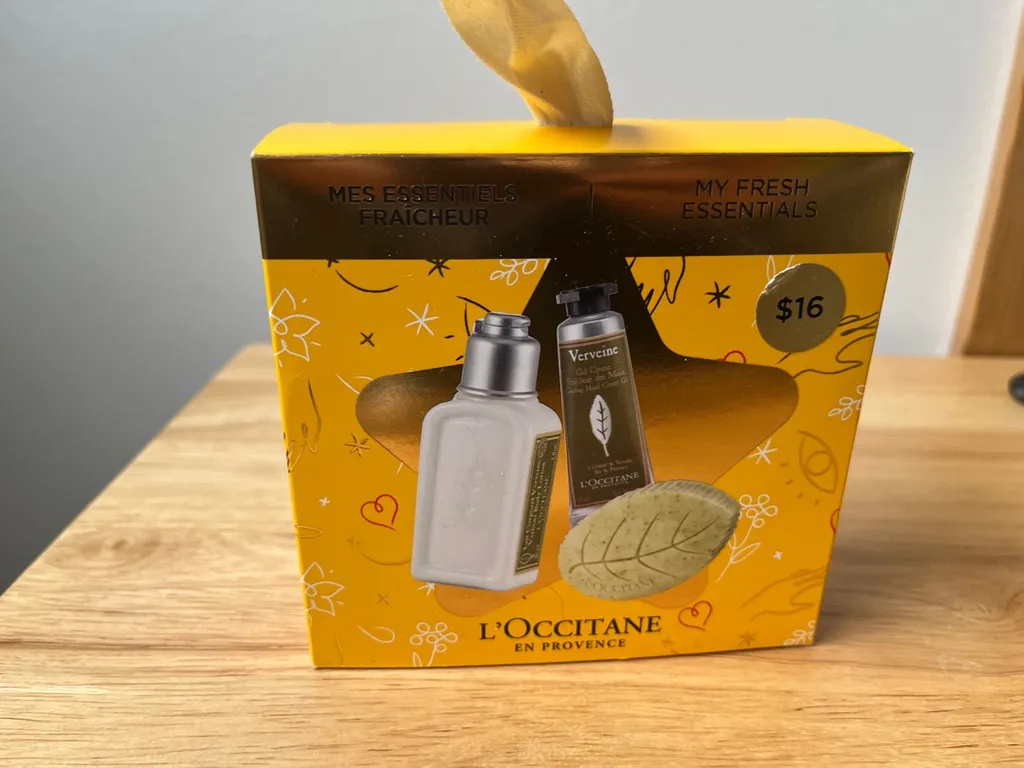 L’Occitane Gift Set Ornament photo 1