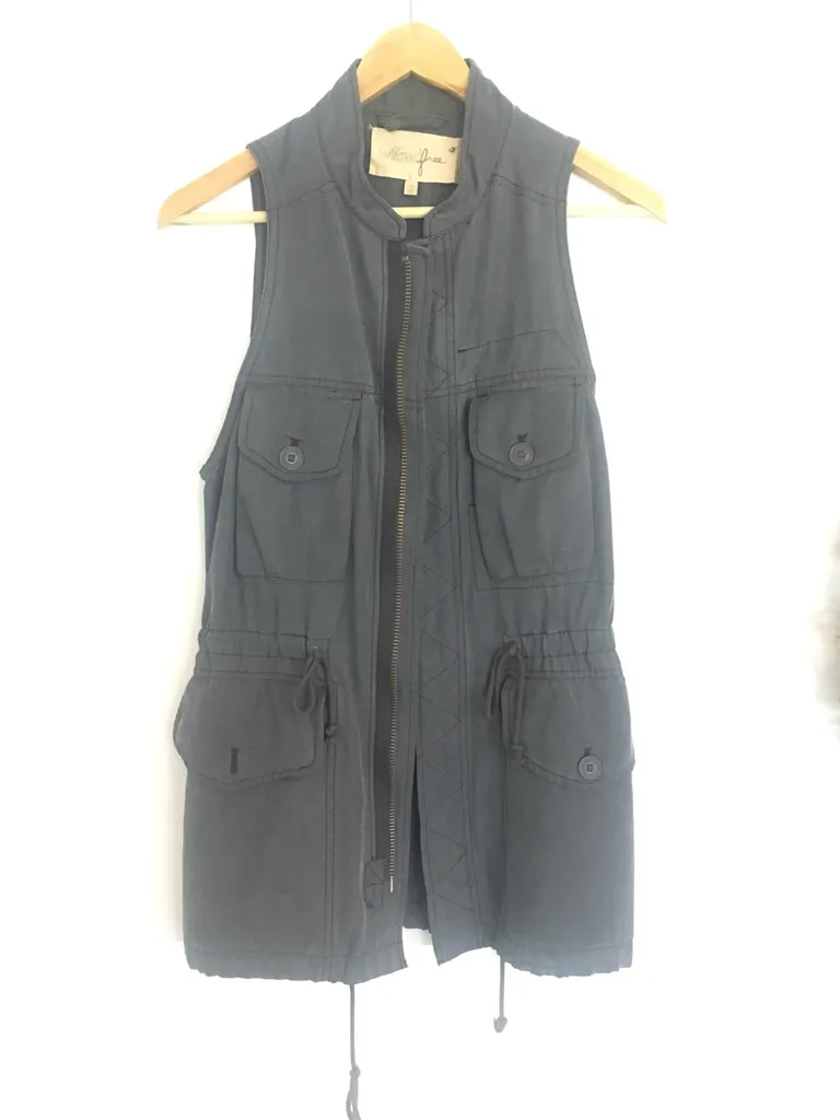 Wilfred Free Aritzia Cargo Vest, Washed Denim photo 1