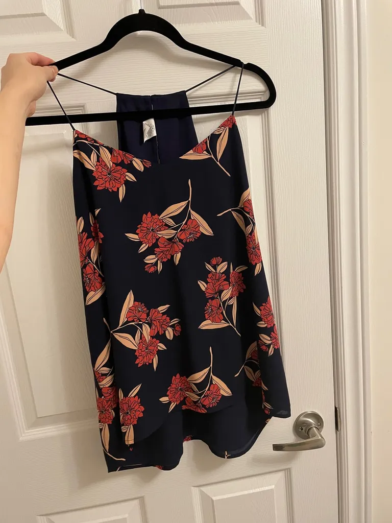 Express Reversible Cami photo 1