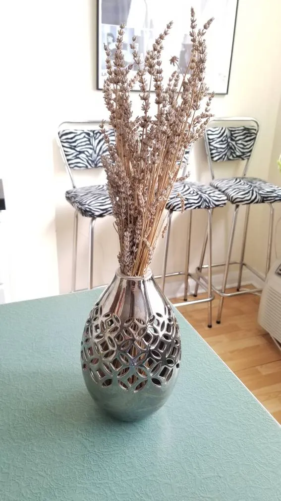 🔗 Metallic Decorative Vase 🔗 photo 1