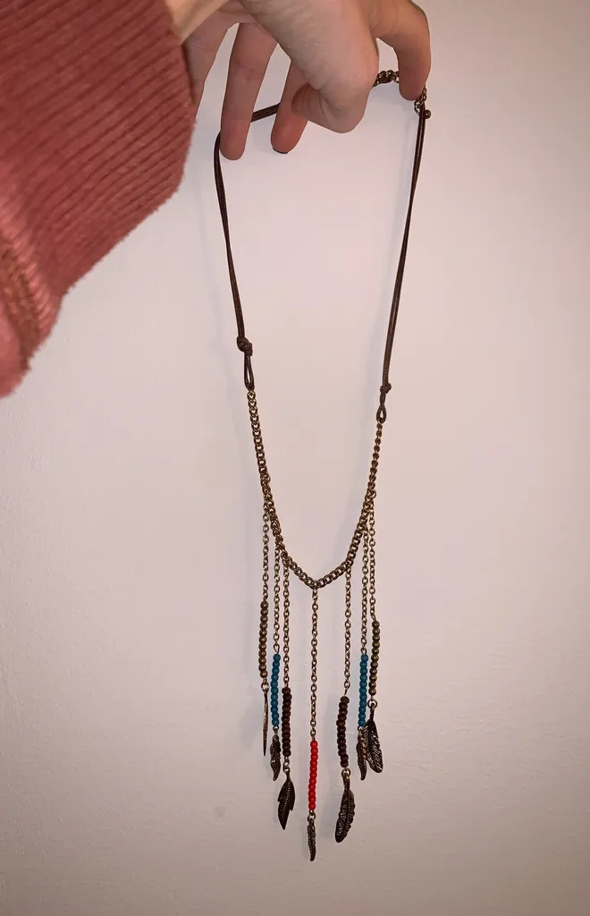 BNWOT Beaded Leaf Necklace photo 1