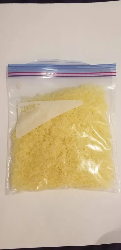Beeswax 100 grams photo 1