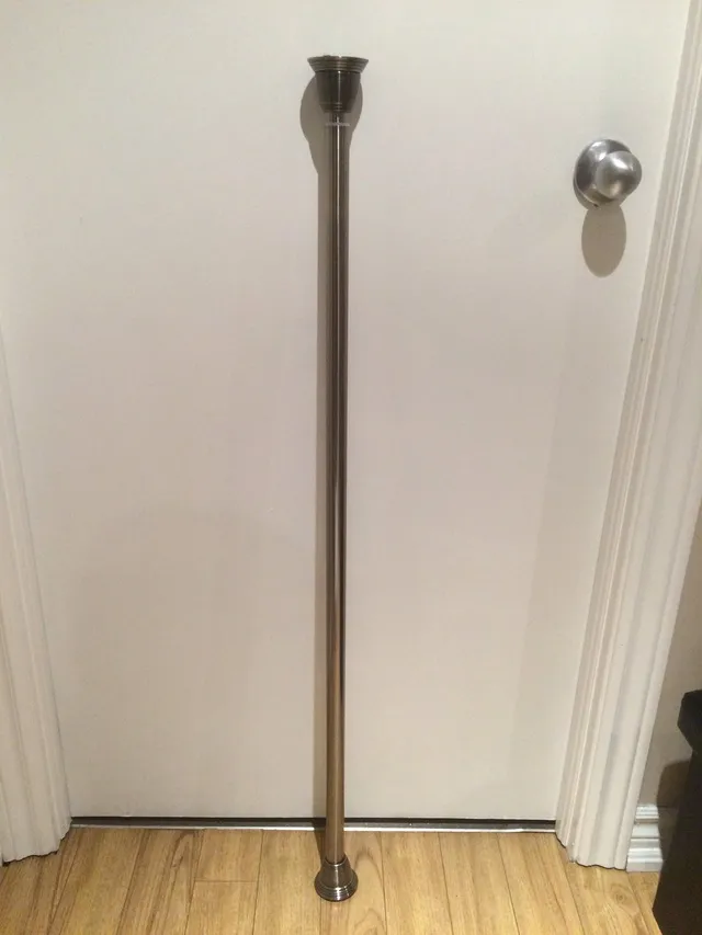 Extendable Tension Rod photo 1