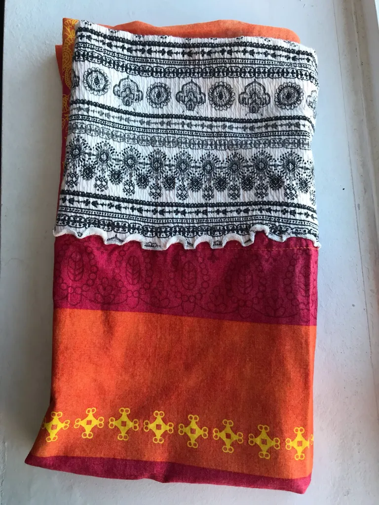 Colourful Curtains - Set Of 2 photo 1