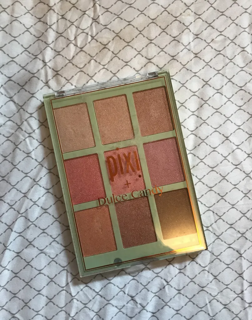 Pixi Eyeshadow Palette photo 1
