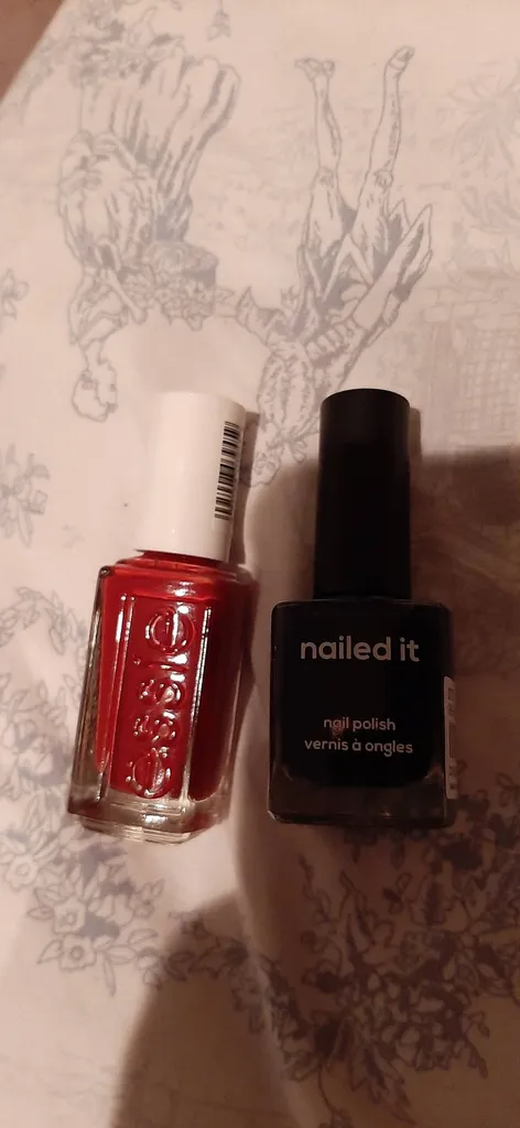 Essie And Nailed It Nailpolishes photo 1