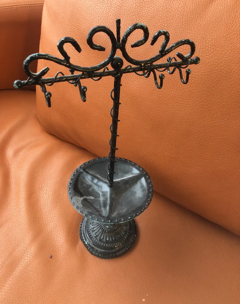 Jewelry Display photo 1