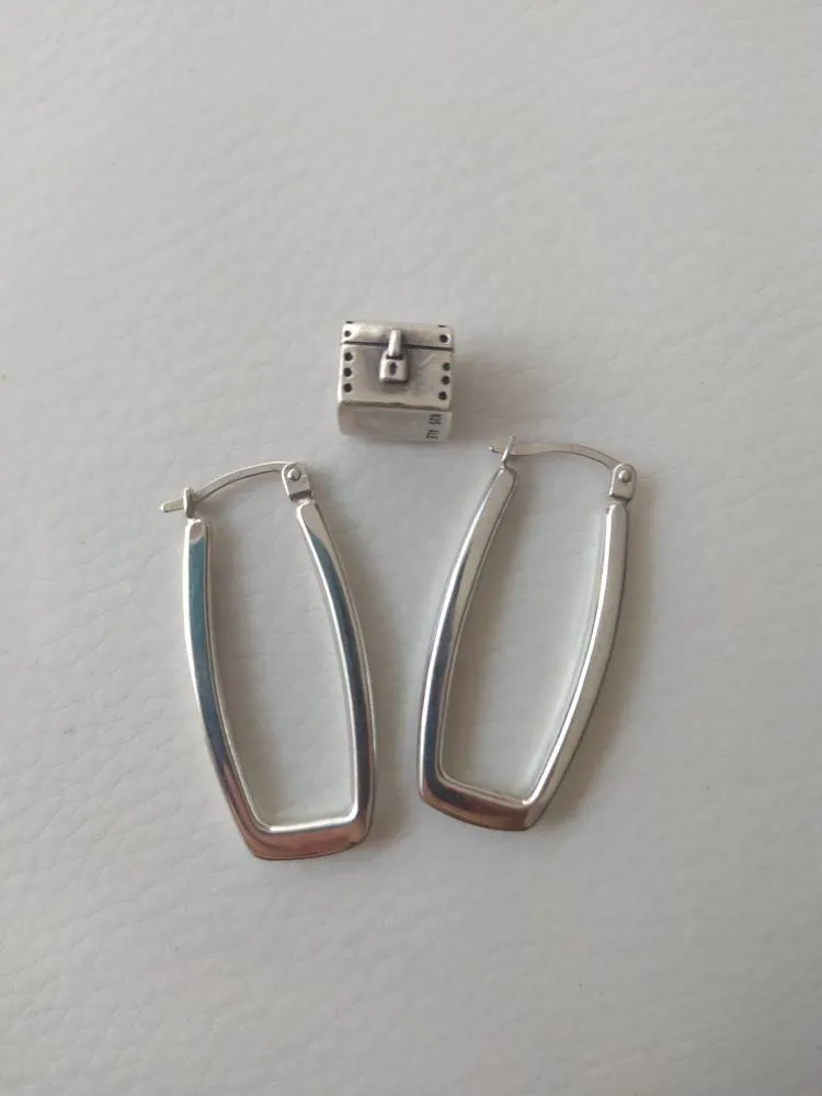 14k White Gold Earrings photo 1