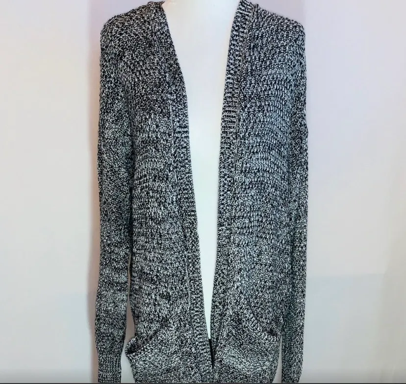 Large Black And White Abercrombie & Fitch Cardigan photo 1