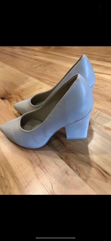 Oak+Fort Greyish Beige Block Heels Size 8 BNWT photo 1