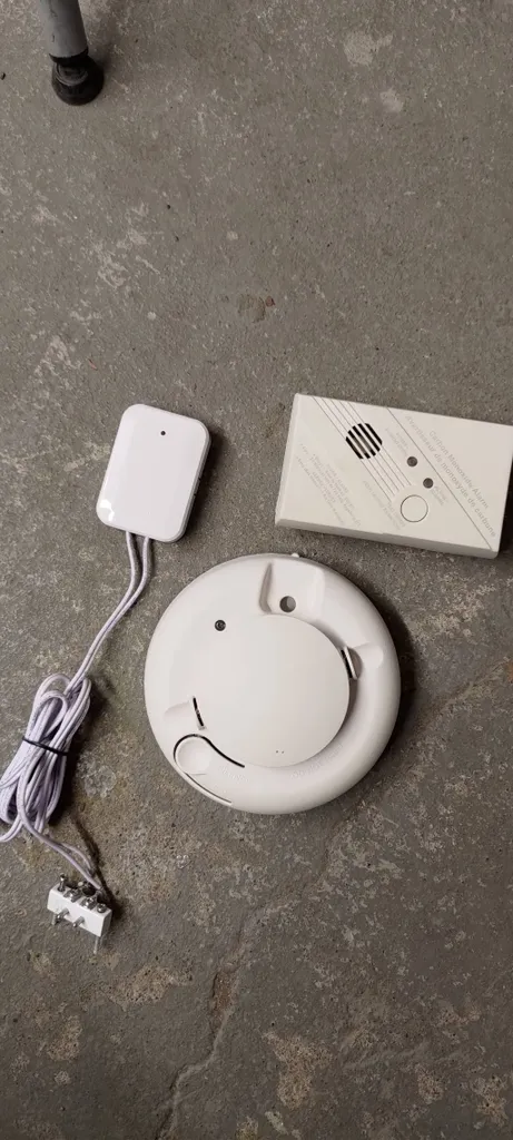 Rogers Smart Home Monitoring: Smoke Detector, CO2 Detector, W... photo 1