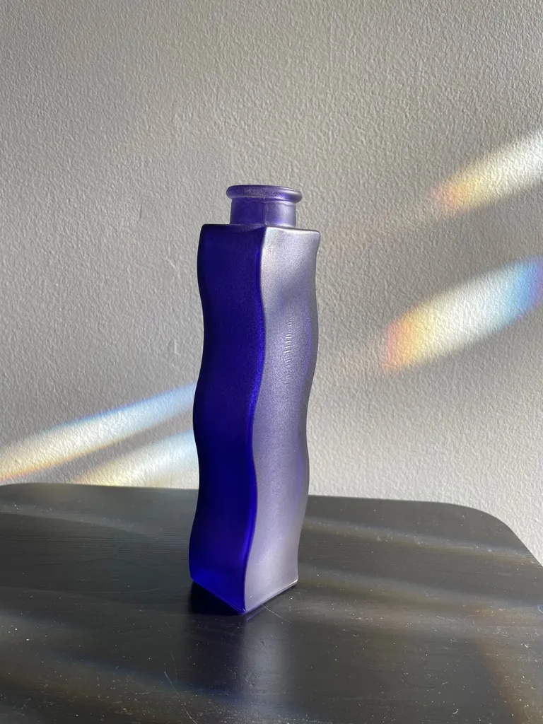 Pending: Vintage Squiggle Vase photo 1