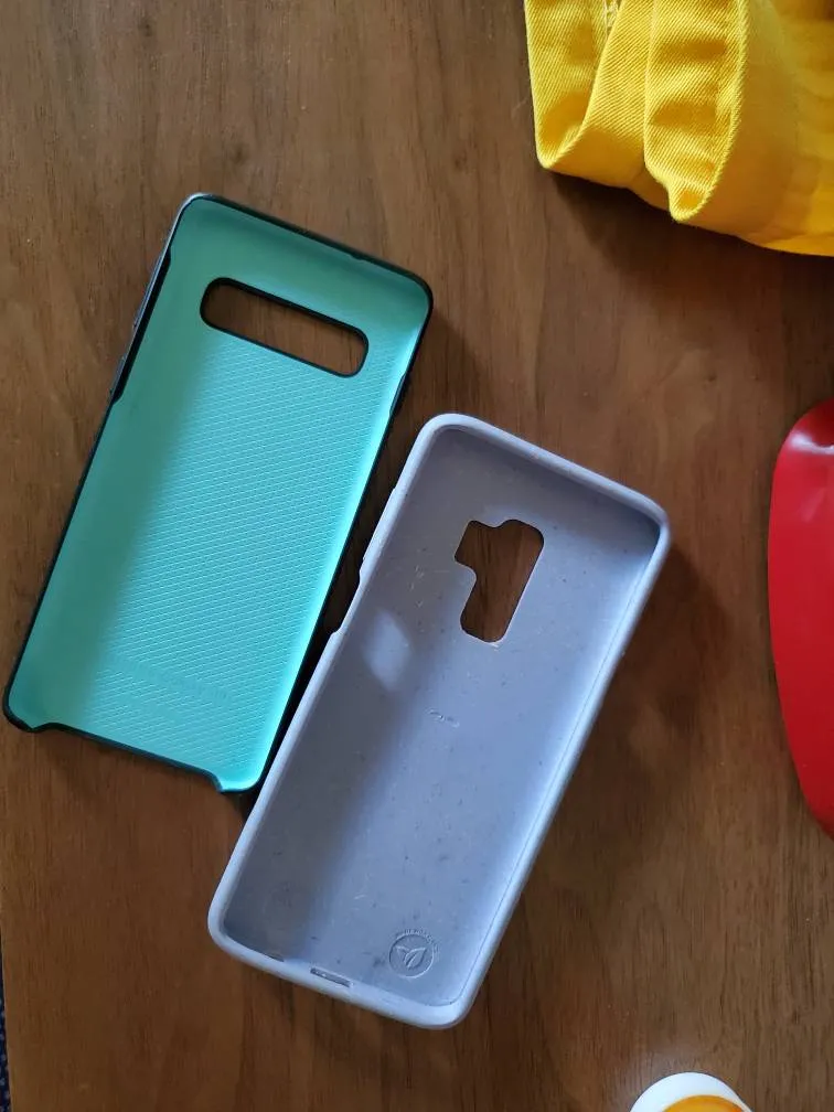 FREE S9+ Phone Case And S10 Case photo 1