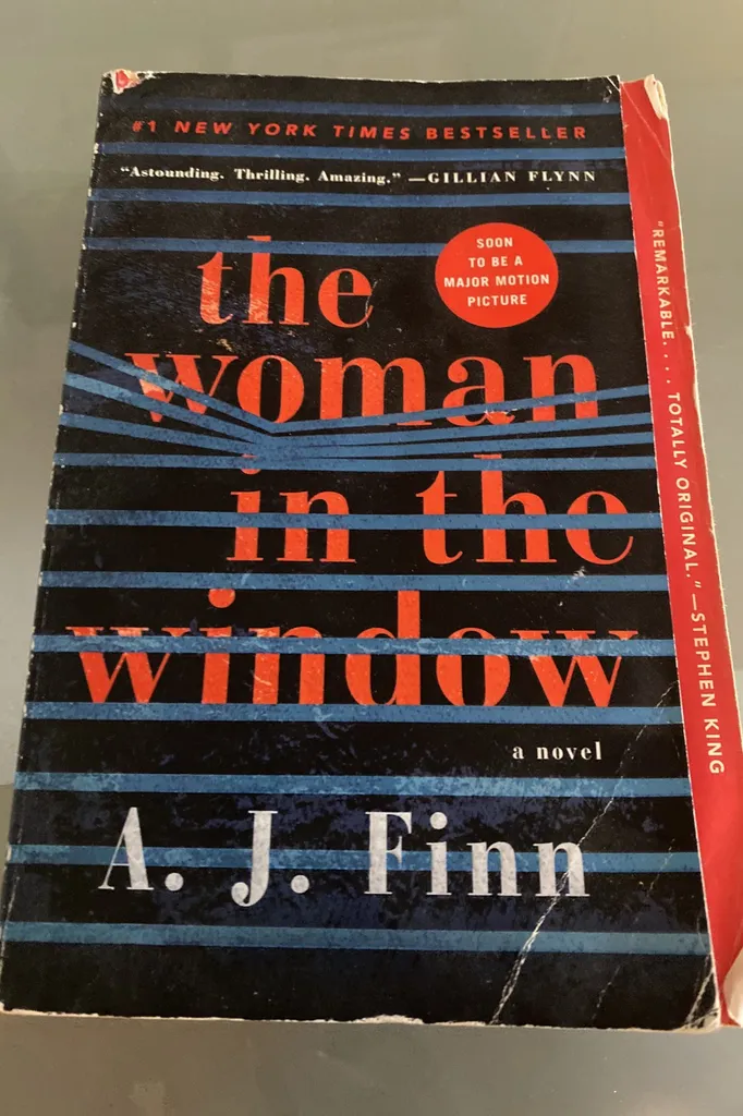 Book - The Woman In The Window By A J Finn photo 1