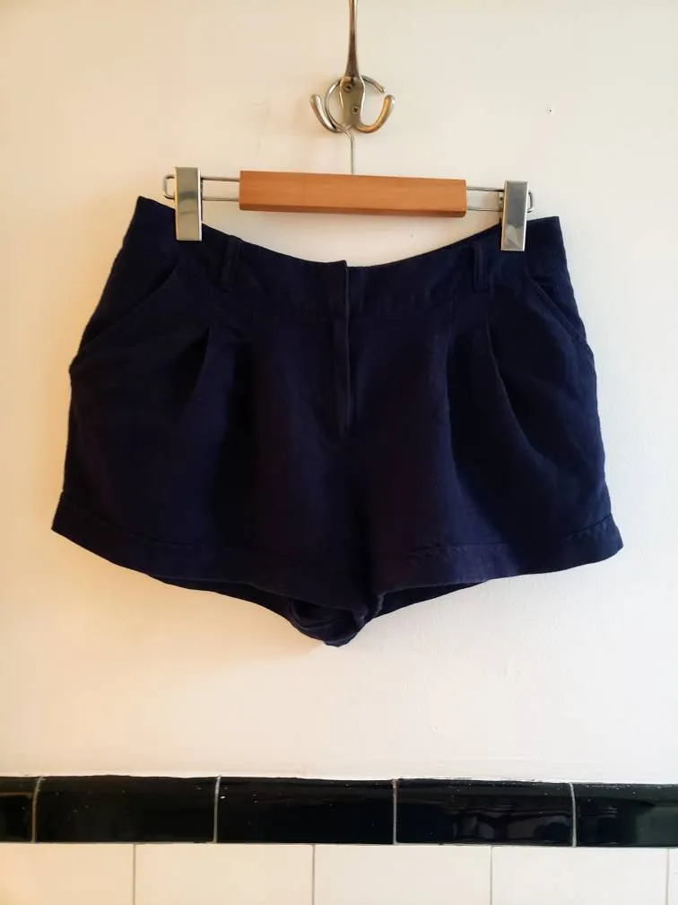 Linen shorts photo 1