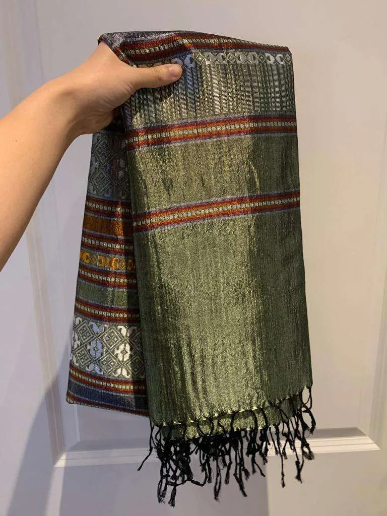 Never been used Pashmina (Green with Orange, Red & Metallic d... photo 1