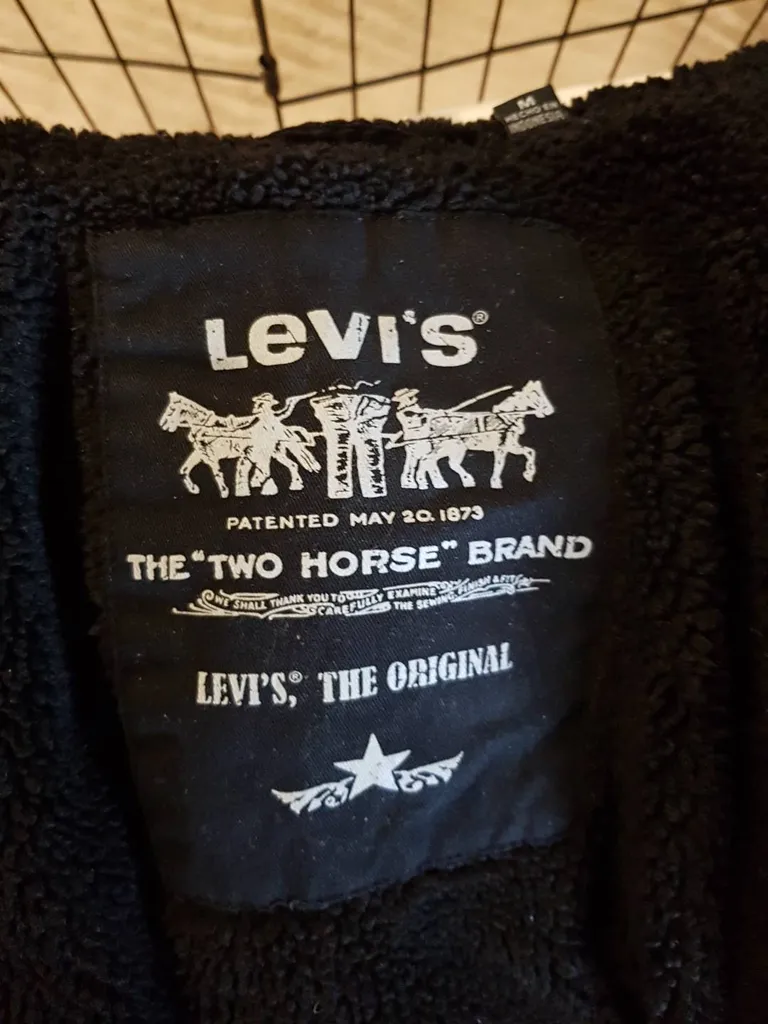 Authentic Levi Jacket/Coat photo 1