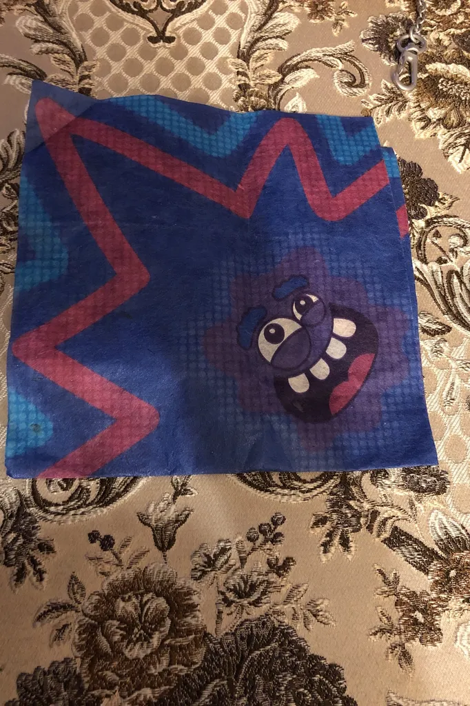 Sheet from lush photo 1