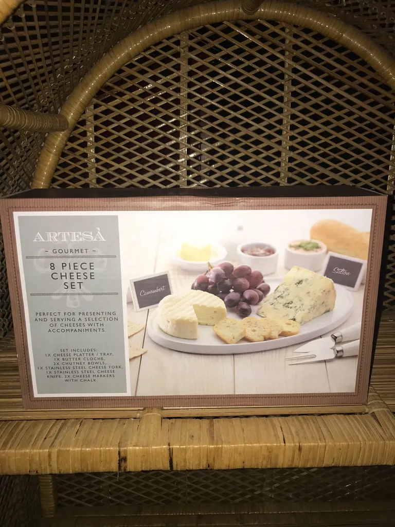 BNIB Cheese Set photo 1