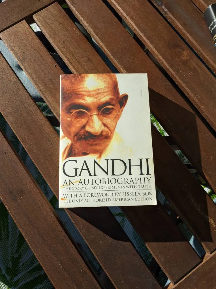 EUC Book Of Ghandi photo 1