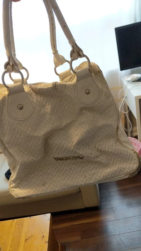 Free Totally Destroyed And Dirty Valentino Bag photo 1