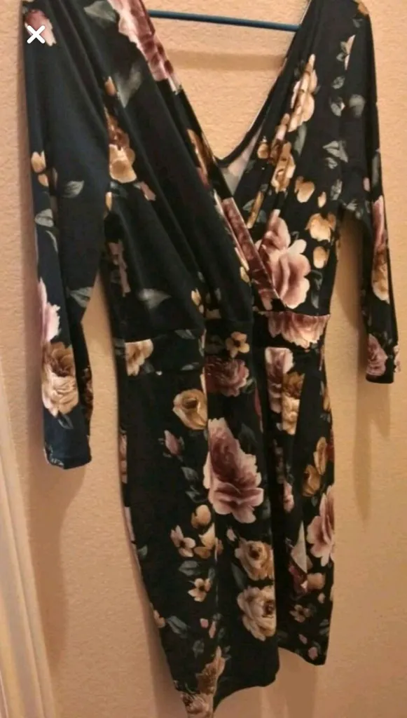 Green Long Sleeve Dress photo 1