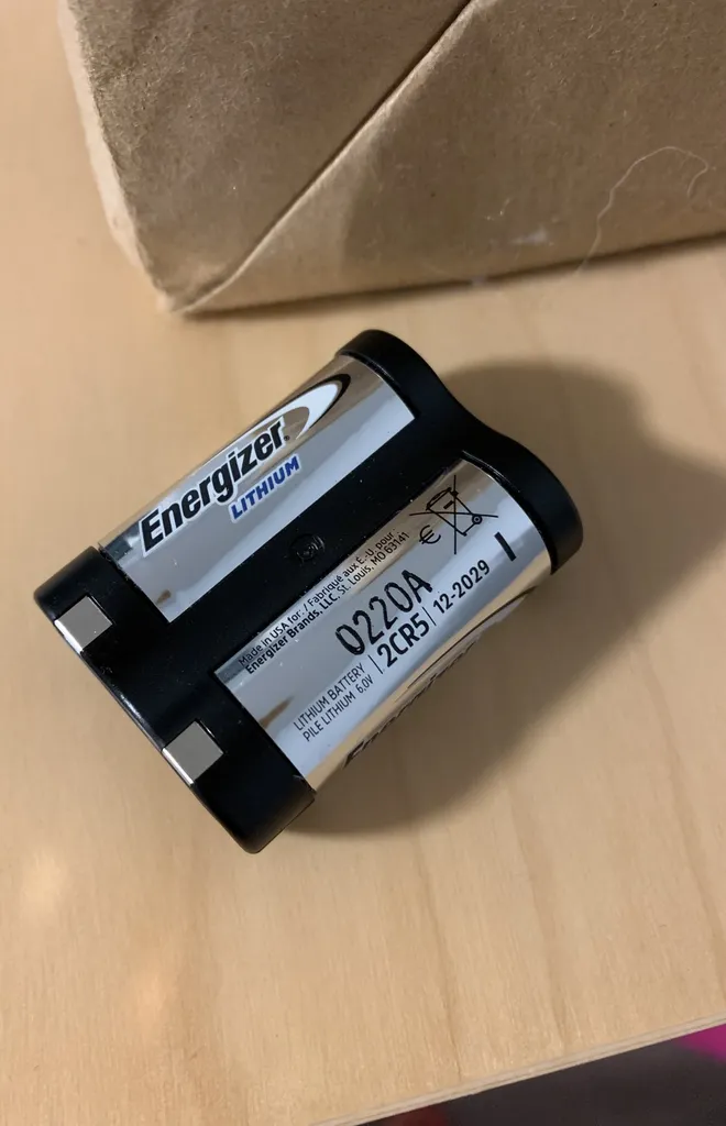 2CR5 Battery photo 1